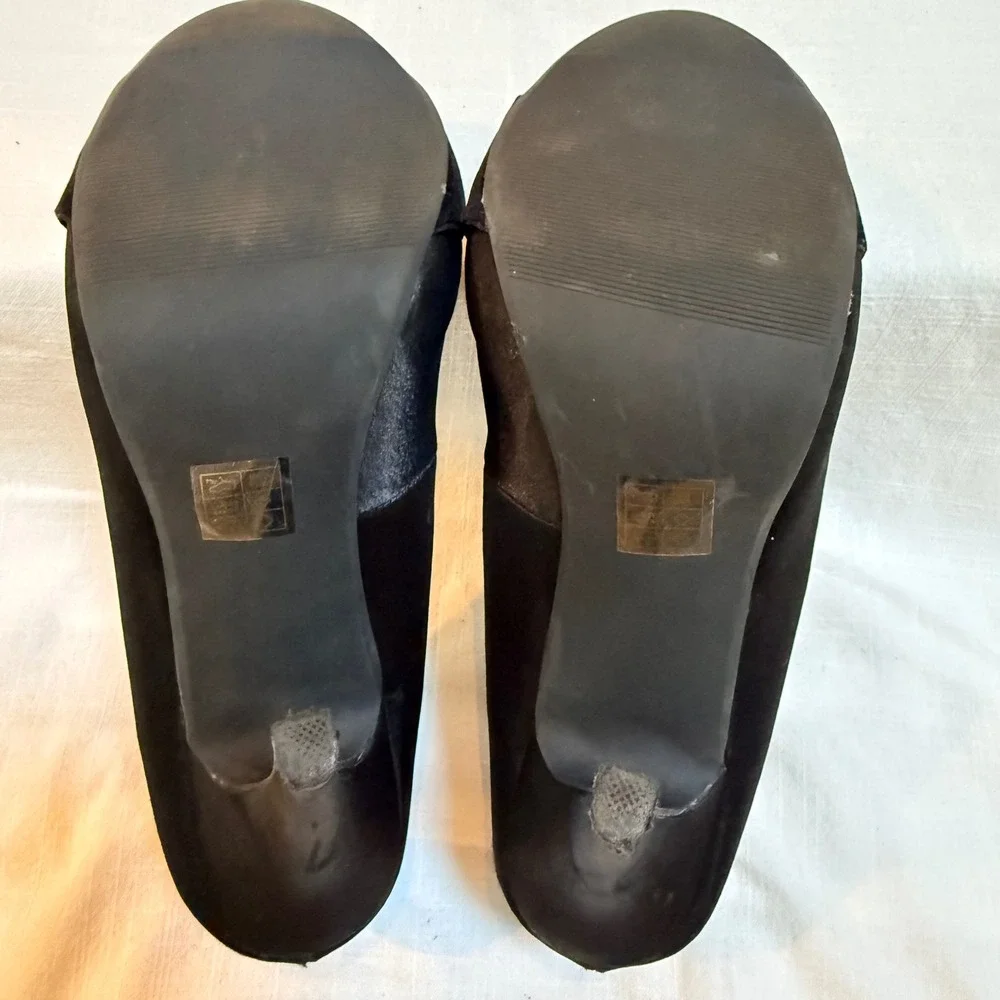 Call It Spring Pumps Size 9 Black Satin Velvet Bow Almond Toe High Heels